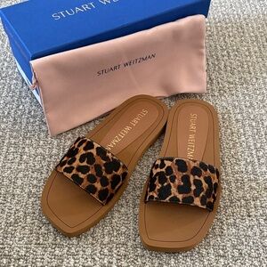 New Stuart Weitzman Cheetah Calf Hair Delilah Slide Flats Sandals Shoes 7 37.5